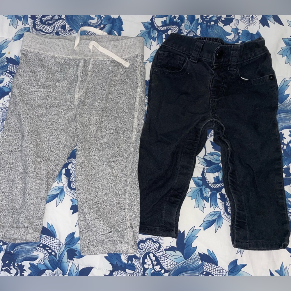 BABY GAP bottoms (12-18m & 18-24m)
